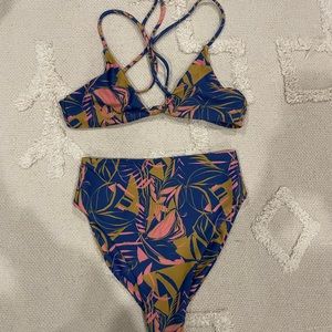 Skatie NWOT bikini XS